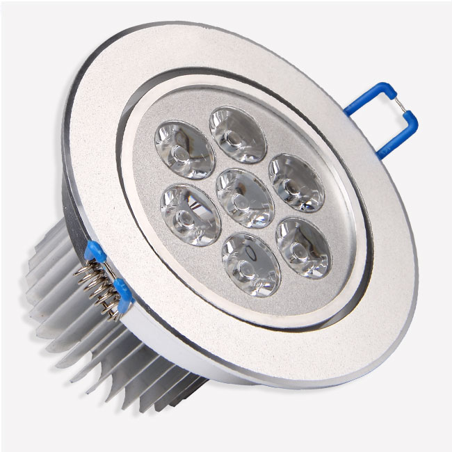LED Recessed Light Fixture 21 Watt(Seven 3 Watt) - Aimable - 4.17" - Click Image to Close